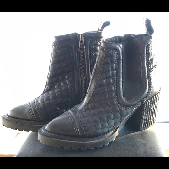 Wonderful quilted boots size 10 true to size - Picture 5 of 5